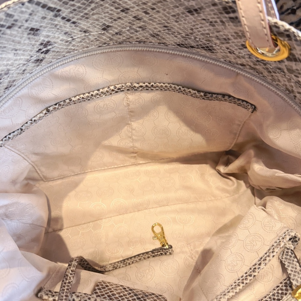 Michael Kors Elegant Snakeskin Tote - Picture 2 of 7